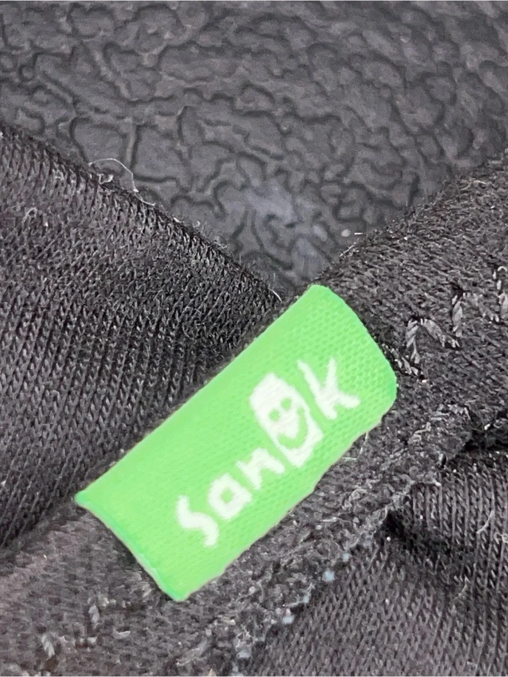 Sanuk Size 9 Black Sandals Lightweight Yoga Mat Material Boho Comfortable